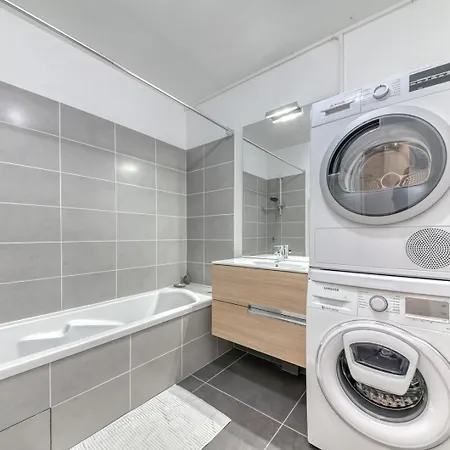 Guestready - Chic With Jacuzzi And Parking Appartamento
