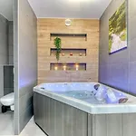 Apartament Guestready - Chic With Jacuzzi And Parking *