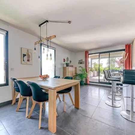 Guestready - Chic With Jacuzzi And Parking Daire *