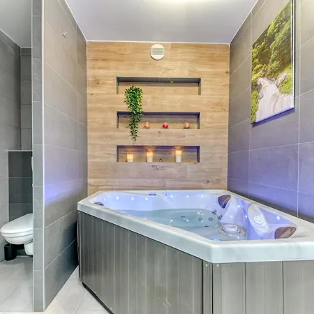 Daire Guestready - Chic With Jacuzzi And Parking *