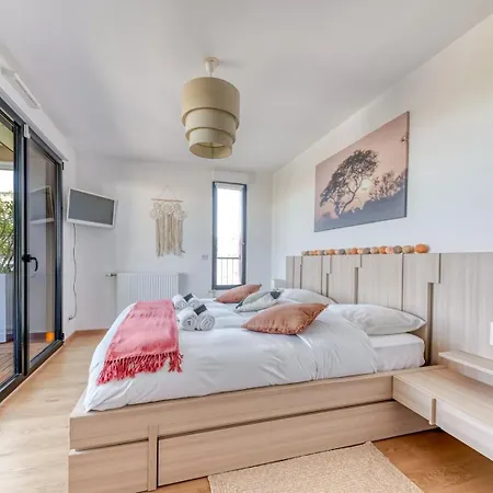 Guestready - Chic With Jacuzzi And Parking * Lyon
