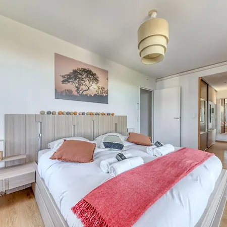 Guestready - Chic With Jacuzzi And Parking Apartment